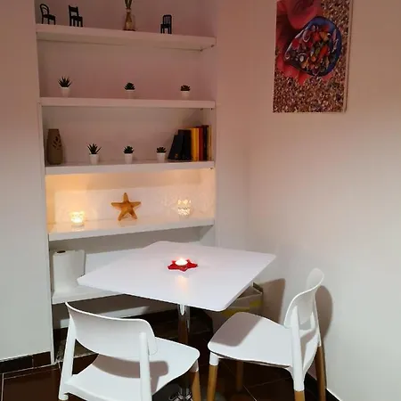 Stella Double Bedroom 3*